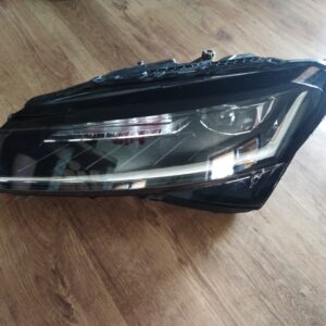 Světlo Škoda SUPERB III